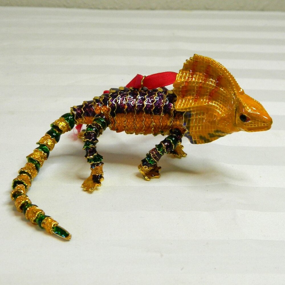 Metal and Enamel Iguana Lizard Ornament NWT with Reticulated Body and Tail